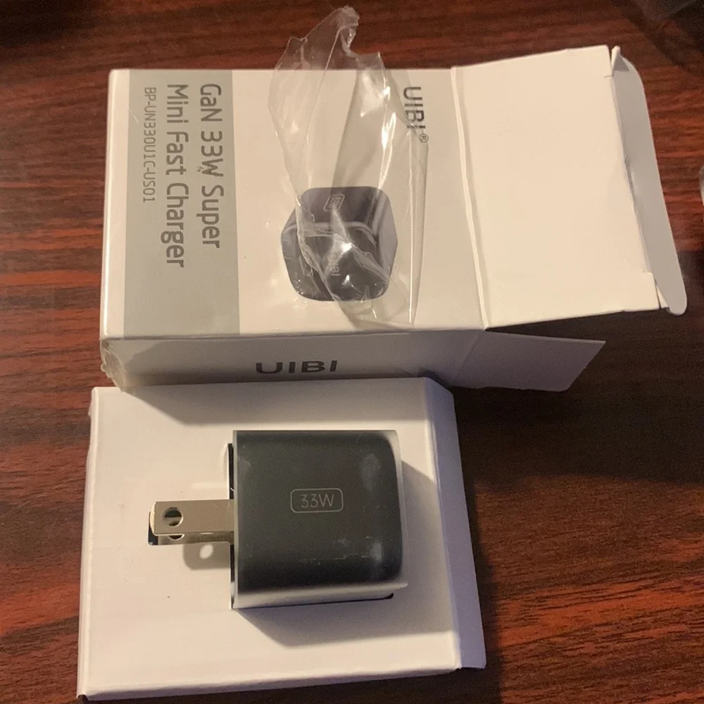 NWT UIBI GaN 33W Mini Fast Charger.